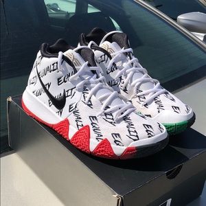 Kyrie 4 “BHM” size 10 9/10 condition